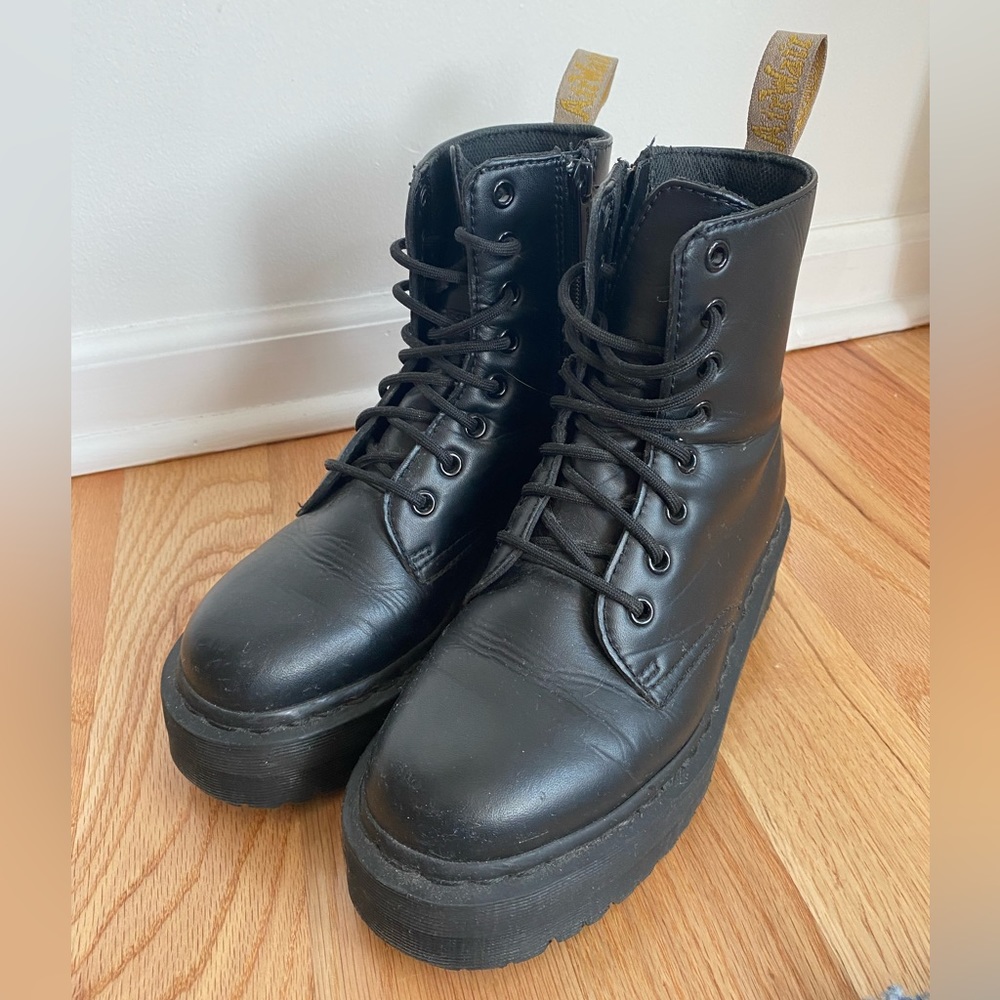 DR. MARTENS • Jadon II Boot Mono Platforms • Vegan Leather